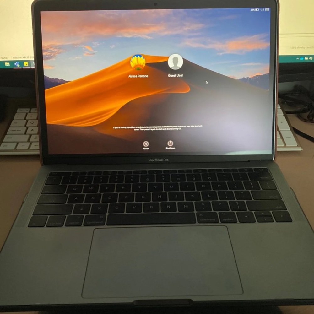 MacBook Pro 13inch 2017